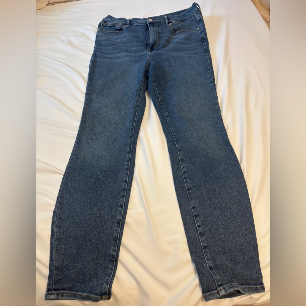 Good American Straight Leg Blue Jeans